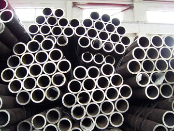 China Round Seamless Carbon Steel Tubes For Petro - Chemical Equipment distributor